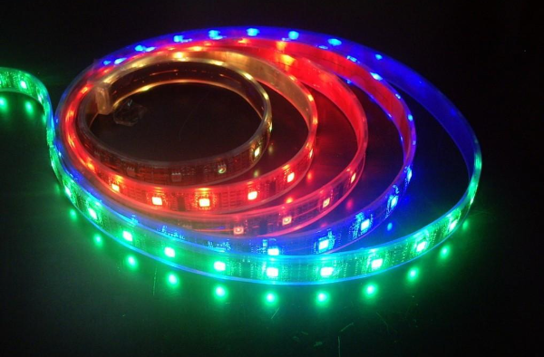 높은 루멘으로 변화하는 Dimmable RGB LED 단위 방수 색깔